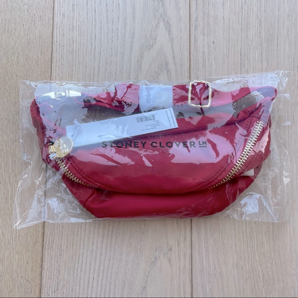 🆕 Stoney Clover Lane Ruby Nylon Fanny Pack - Picture 2 of 7